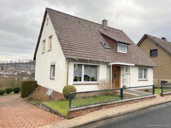 Hauptbild geipel.de - VERKAUFT Haus mit Potenzial und Blick auf Alfeld